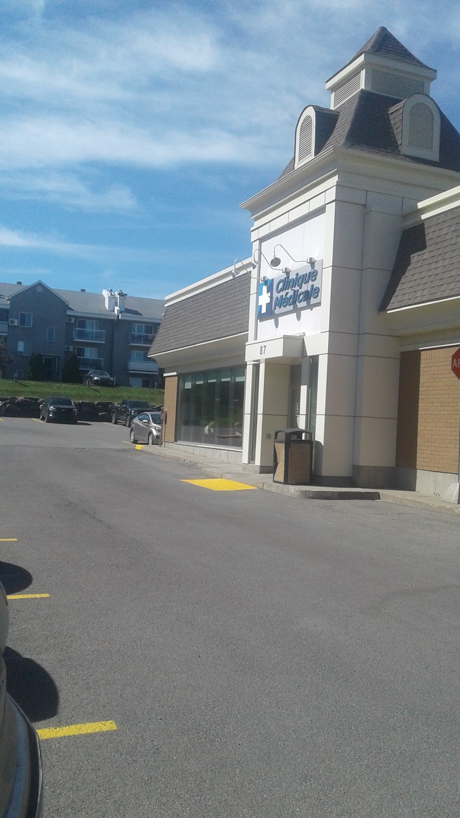 Clinique Médicale Chapleau | 87 Montée Gagnon, Bois-des-Filion, QC J6Z 4C4, Canada | Phone: (450) 621-7420