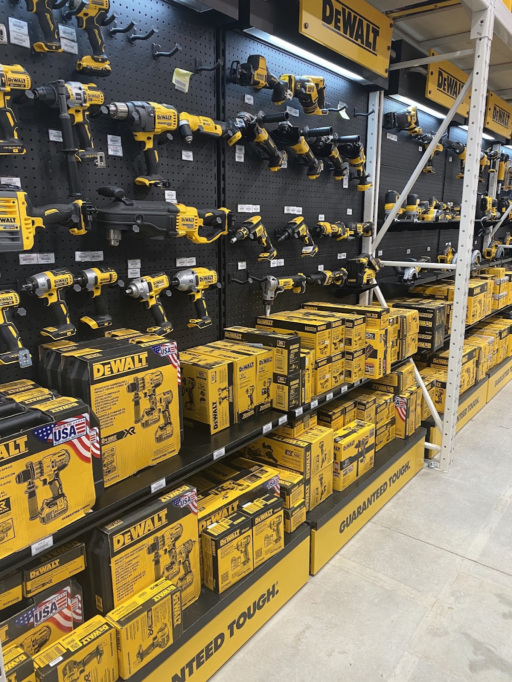 Contractor Cave | 201 Bysham Park Dr, Woodstock, ON N4T 1P1, Canada | Phone: (519) 421-3332