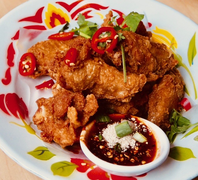 EAT BKK Thai Kitchen (Leslieville) | 898 Queen St E, Toronto, ON M4M 1J3, Canada | Phone: (416) 466-4644