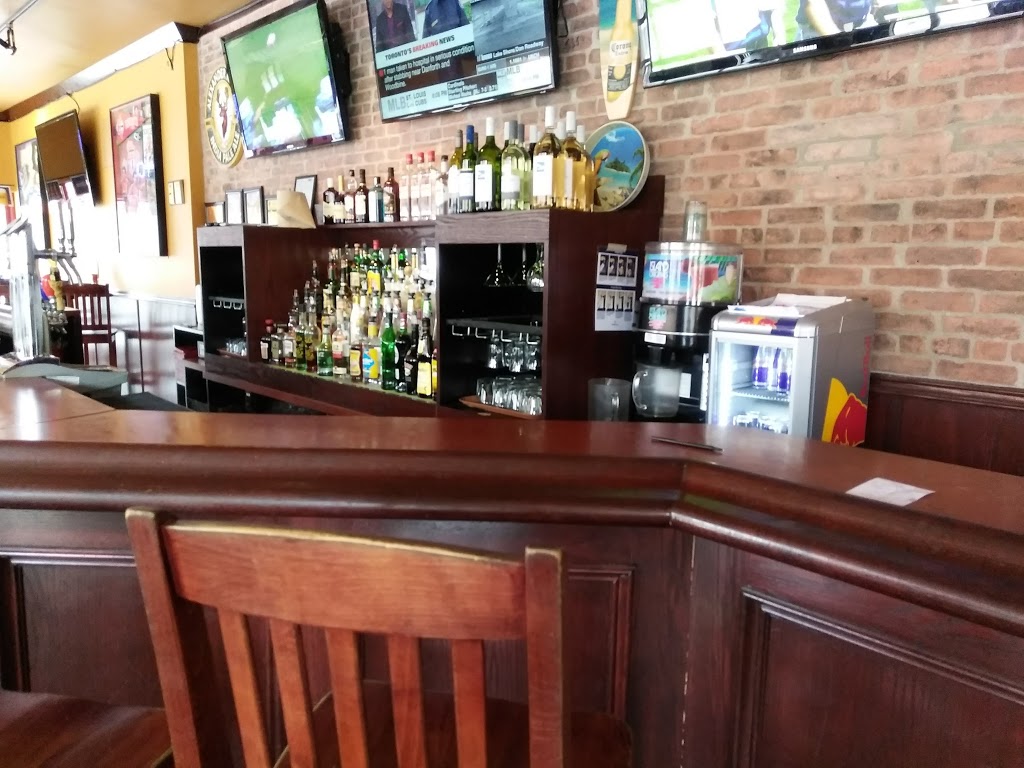 St. Louis Bar & Grill | 561 Danforth Ave, Toronto, ON M4K 1P9, Canada | Phone: (647) 351-1112