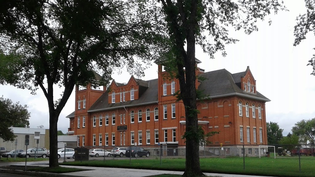 Queen Alexandra School | 7730 106 St, Edmonton, AB T6E 4W3, Canada | Phone: (780) 439-2516