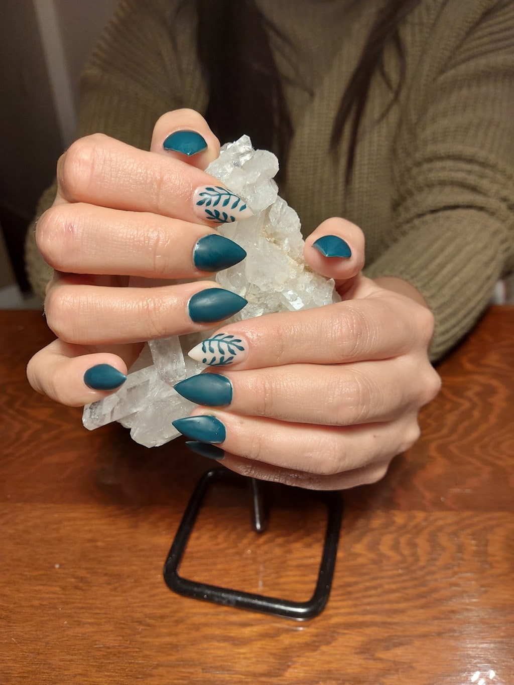 Matte or Shine Nails | 6 30 St E, Prince Albert, SK S6V 1Y9, Canada | Phone: (306) 980-2357