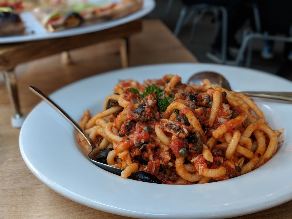 Lombardos Pizzeria & Ristorante | 1641 Commercial Dr, Vancouver, BC V5L 3Y3, Canada | Phone: (604) 251-2240