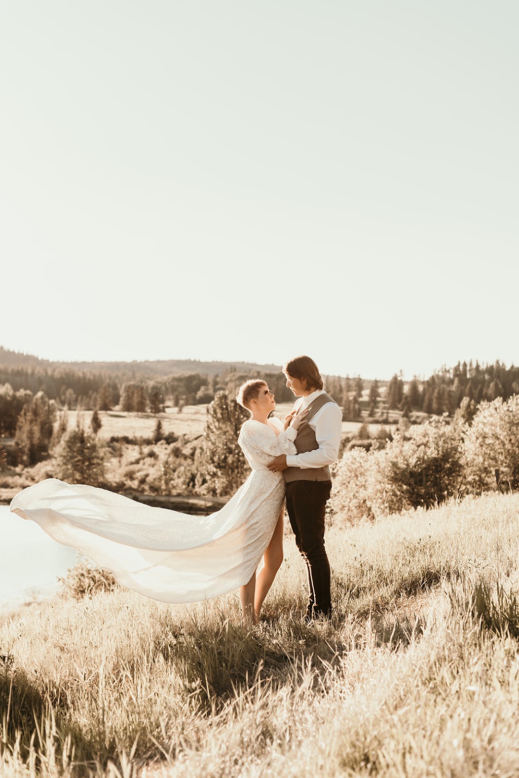 Roots and Roses | Cochrane Wedding Venue | 273039 Beaupre Creek Rd, Rocky View, AB T0M 2E0, Canada | Phone: (403) 818-7724
