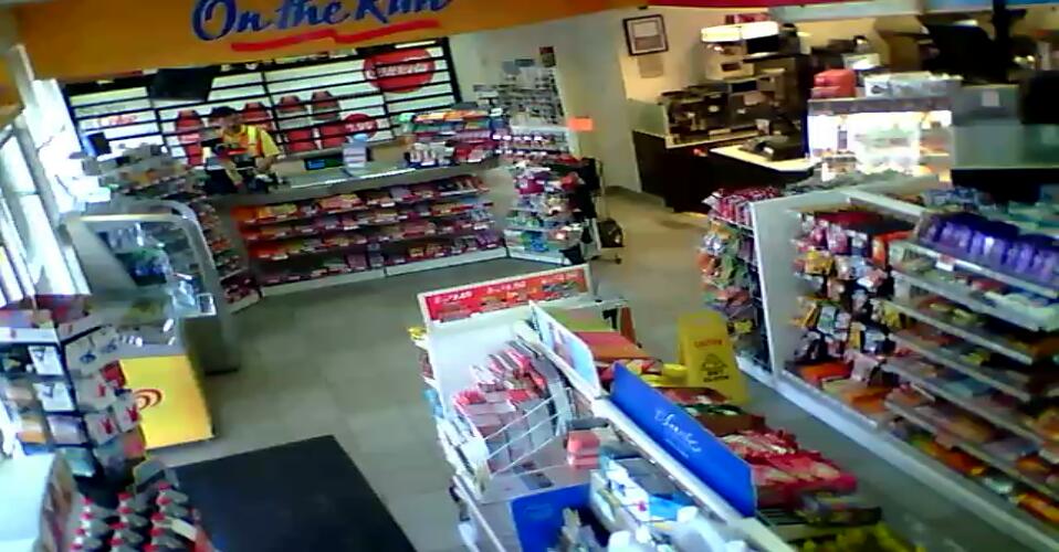 Esso | 1185 Division St, Kingston, ON K7K 5W3, Canada | Phone: (613) 541-7240