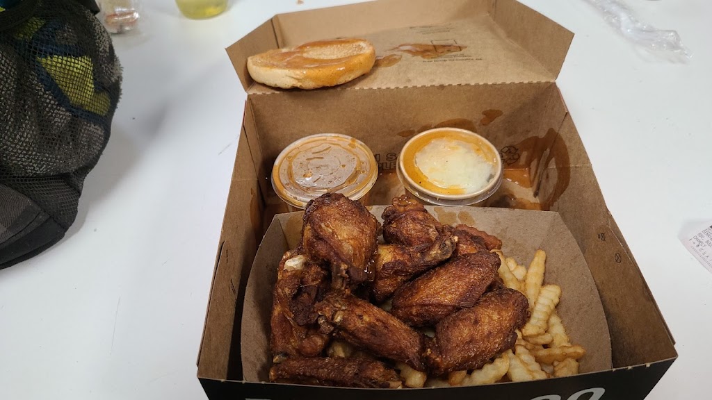 Benny&Co. | 880 Bd de Périgny, Chambly, QC J3L 1W3, Canada | Phone: (450) 403-6434