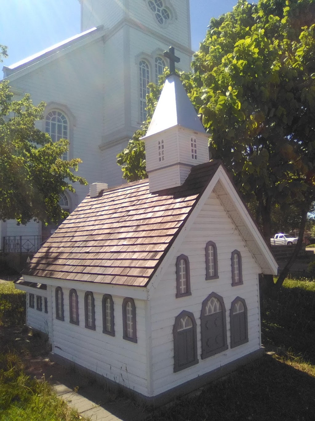 St. Méthode Presbytery | 3090 Rue de St Méthode, Saint-Félicien, QC G8K 3C3, Canada | Phone: (418) 679-0667