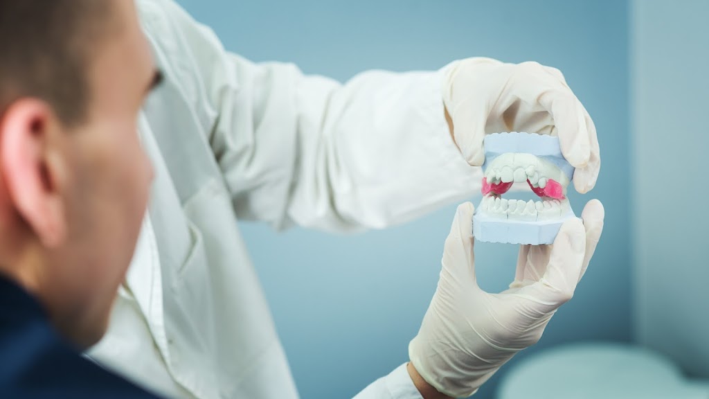 Orthodontiste Granby Alain Paquette | 206 Rue Denison E, Granby, QC J2G 4C2, Canada | Phone: (450) 378-2365