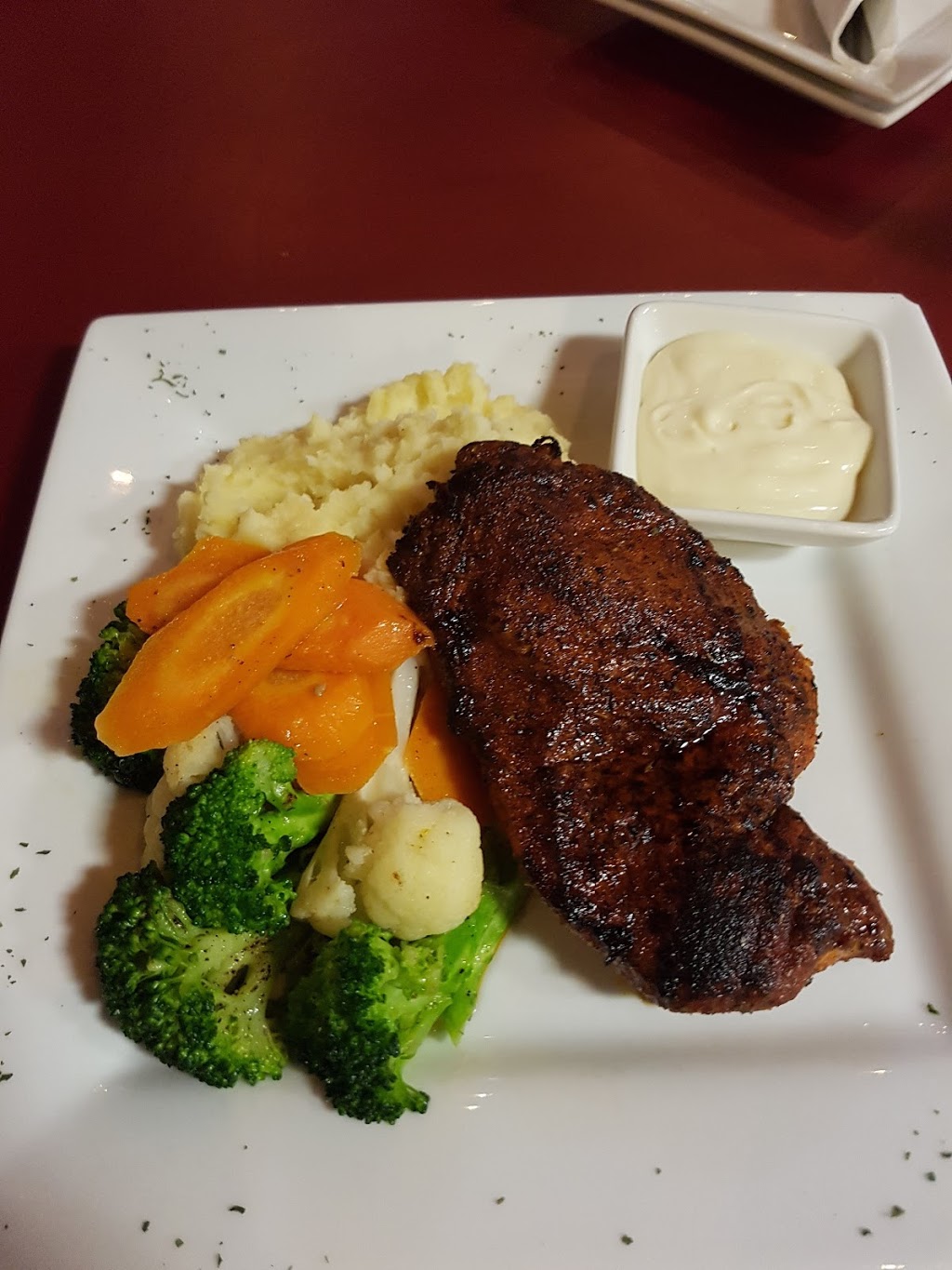 Little Bourbon House | 3655 St Clair Ave E, Scarborough, ON M1M 1T1, Canada | Phone: (416) 536-1806
