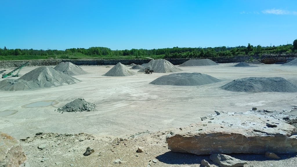 Tackaberry Sand & Stone Ltd | 16129 Hwy 7, Perth, ON K7H 2R9, Canada | Phone: (613) 267-1280