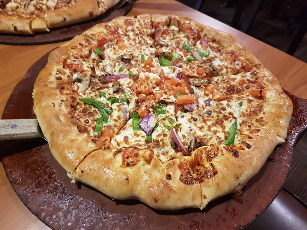 Pizza Hut | 289 Dundas St E, Mississauga, ON L5A 1X1, Canada | Phone: (905) 277-9797