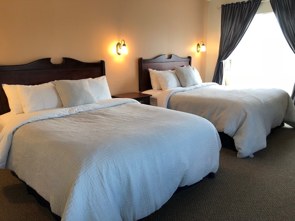The Piccadilly | 4874 St Joseph St, Radium Hot Springs, BC V0A 1M0, Canada | Phone: (250) 347-9532