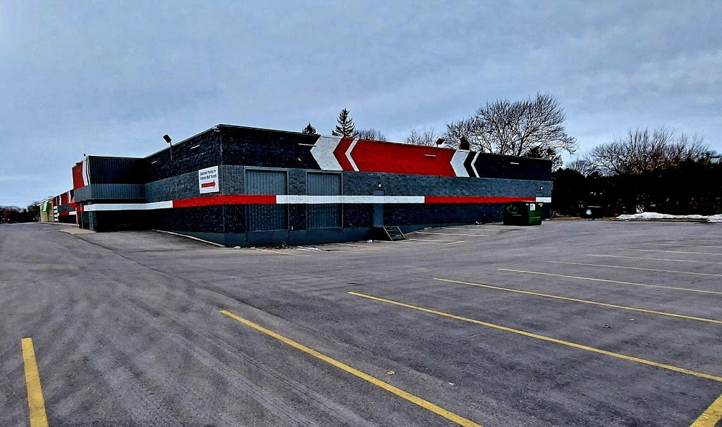 AMF Frederick | 385 Frederick St, Kitchener, ON N2H 2P2, Canada | Phone: (519) 576-1160