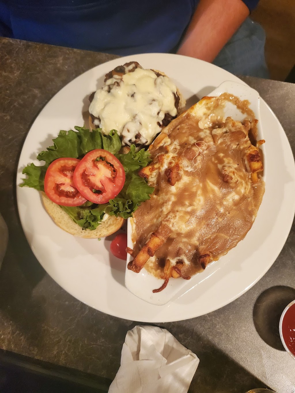 Monte Carlo Restaurant | 4907B 48 Ave, Camrose, AB T4V 0J4, Canada | Phone: (780) 672-1040