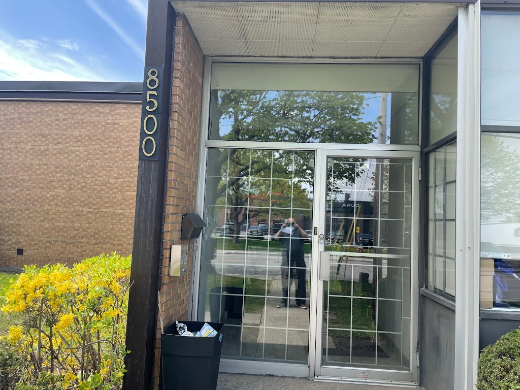 la Belle Auto | 8500 Chem. Delmeade, Mont-Royal, QC H4T 1L7, Canada | Phone: (514) 418-4235