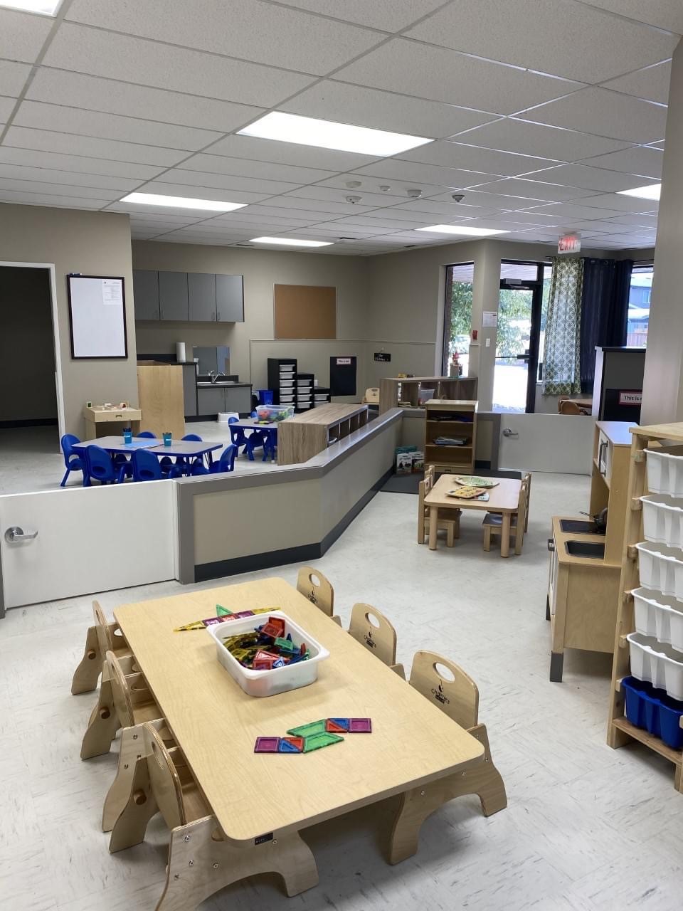 YMCA Redwood Child Care Centre | 3 Elm Crescent S, Lethbridge, AB T1K 4W8, Canada | Phone: (403) 329-4944