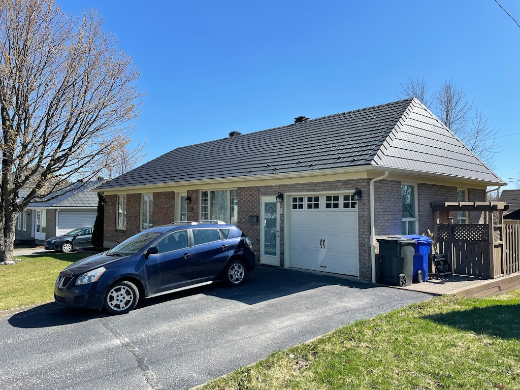 Toiture métallique - NSL Toiture à vie bur. | 6448 Rue Daviau, Trois-Rivières, QC G9A 6R4, Canada | Phone: (581) 702-7775