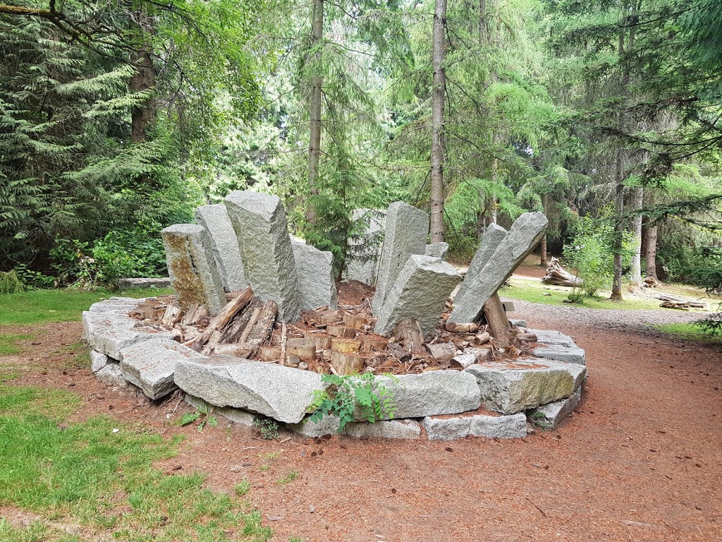 VanDusen Botanical Garden | 5251 Oak St, Vancouver, BC V6M 4H1, Canada | Phone: (604) 257-8335
