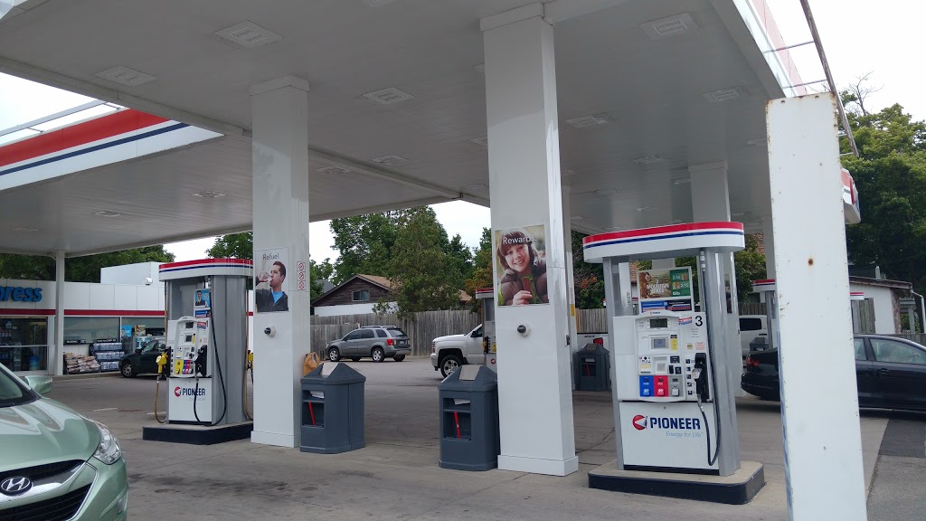 Pioneer Snack Express | 2 Talbot St E, Cayuga, ON N0A 1E0, Canada | Phone: (905) 772-5560
