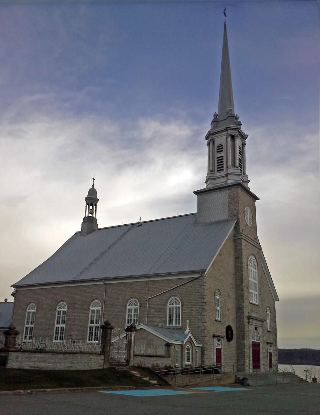 Église la Visitation de Notre-Dame | Château-Richer, QC G0A 1N0, Canada | Phone: (418) 824-4211