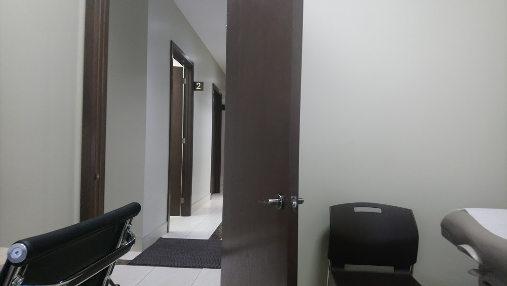Riverstone Medical Centre | 5 Cherrycrest Drive #2, Brampton, ON L6P 3W4, Canada | Phone: (905) 915-7910