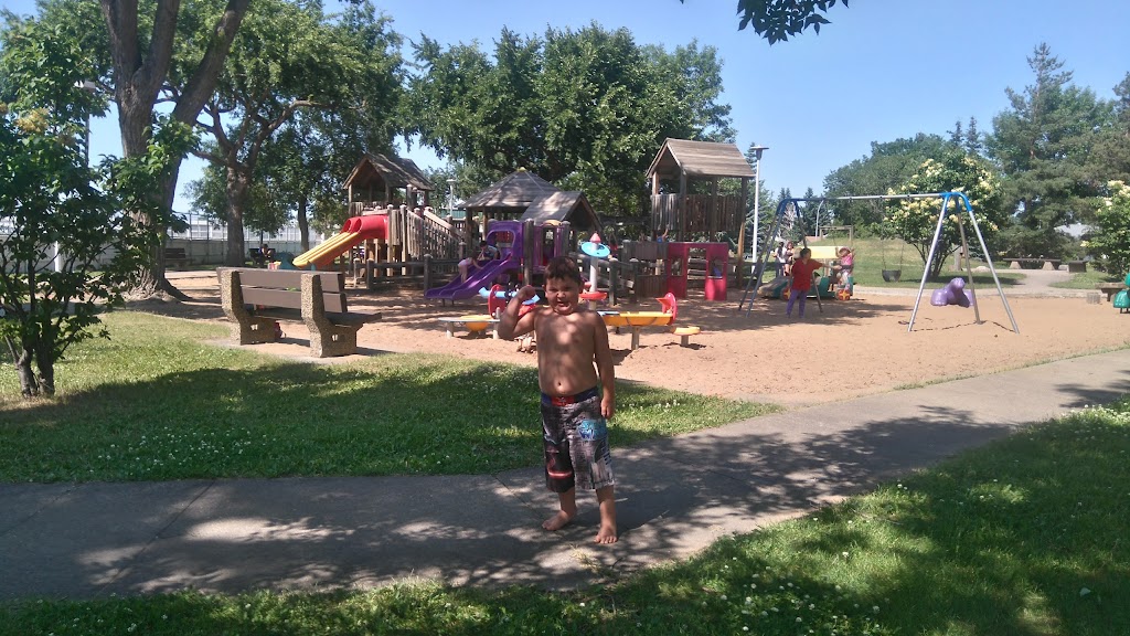 Gold Bar Community League (Hall) | 4620 105 Ave NW, Edmonton, AB T6A 1T1, Canada | Phone: (780) 249-0366