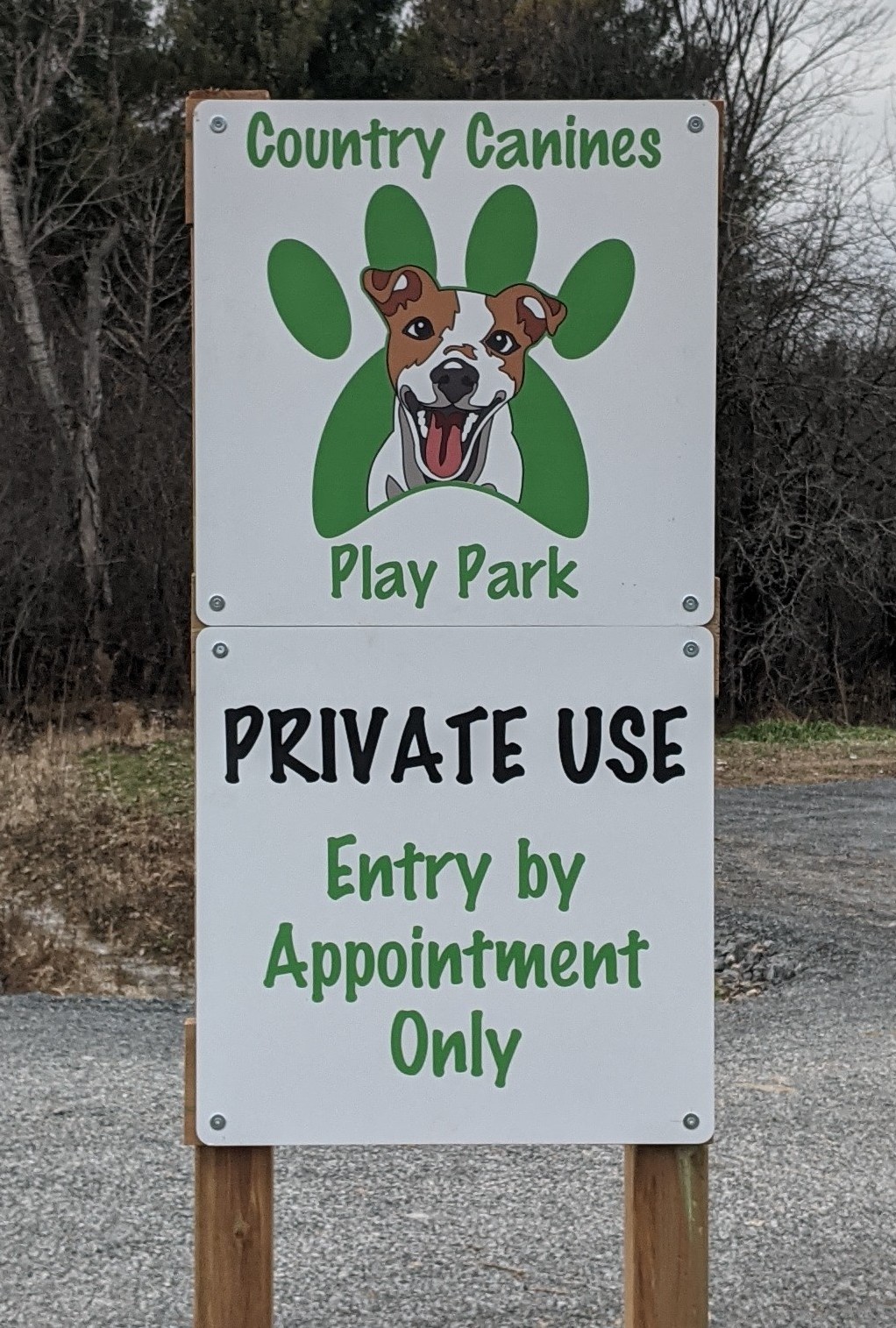 Country Canines Play Park - Carp Road | 8X8V+X6, Ottawa, ON K0A 1L0, Canada | Phone: (613) 878-2309