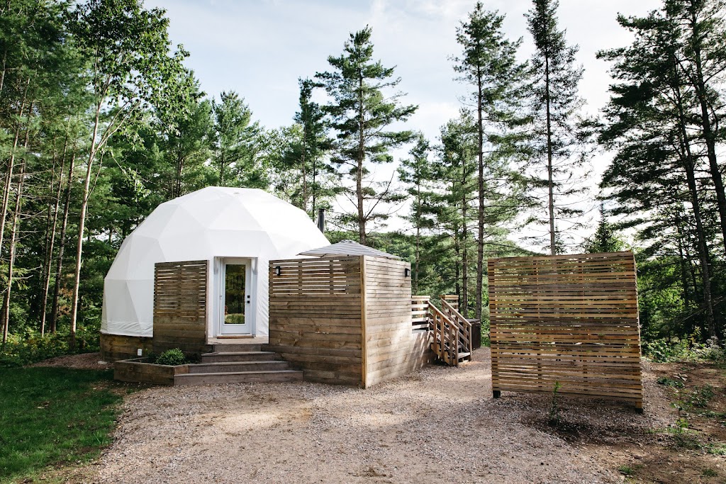 Hillhaus Dômes Pontiac | 331 Chem. du Lac-Thorne, Shawville, QC J0X 2Y0, Canada | Phone: (819) 918-5345