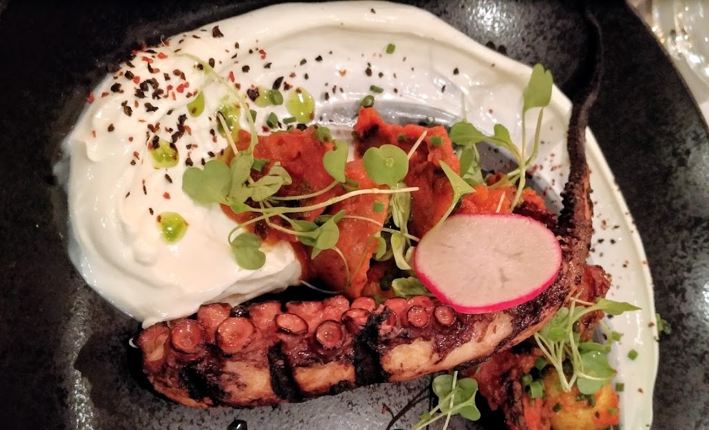 Restaurant Bungalow | 1279 Avenue du Mont-Royal E, Montréal, QC H2J 1Y4, Canada | Phone: (514) 379-1179
