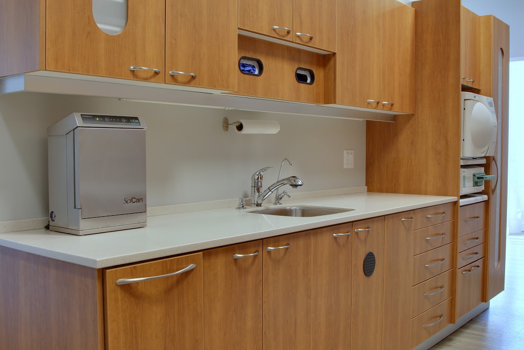 Montréal Maxillo-Facial Inc. | bureau 4400, 4905 Boulevard Lapinière, Brossard, QC J4Z 0G2, Canada | Phone: (450) 676-3613