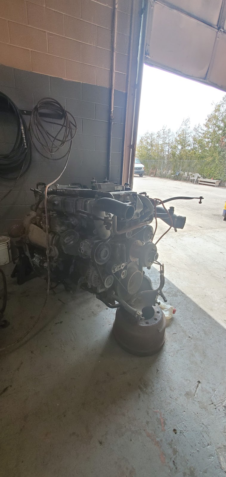 CFS truck repair shop | 7220 Tranmere Dr, Mississauga, ON L5S 1L6, Canada | Phone: (416) 294-4640