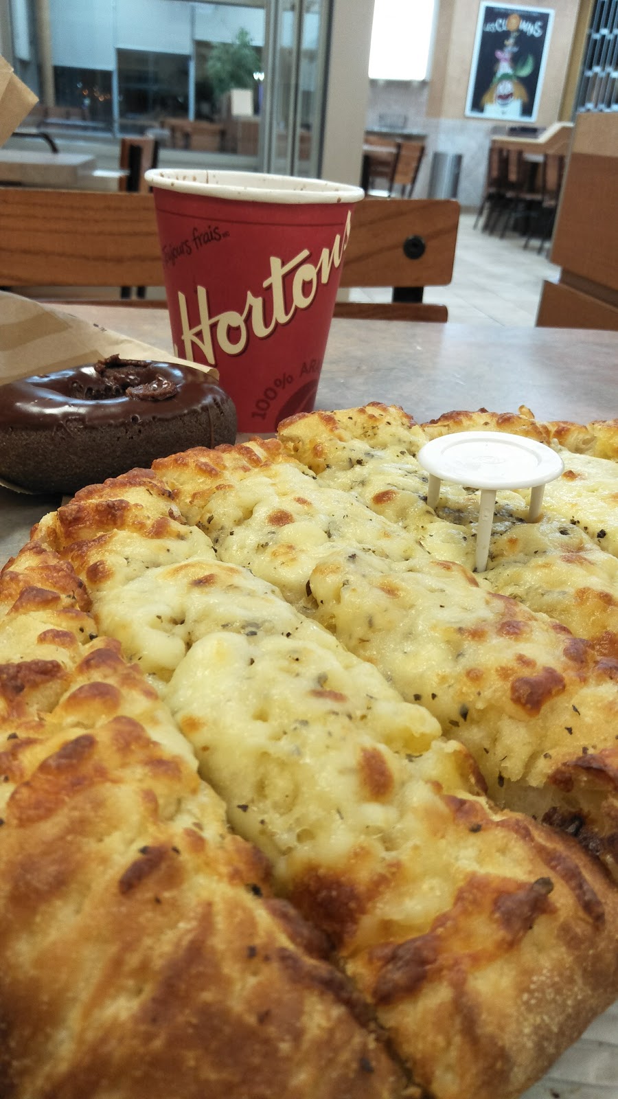 Tim Hortons | 1900 Walkers Line, Burlington, ON L7M 4W5, Canada | Phone: (905) 331-1426