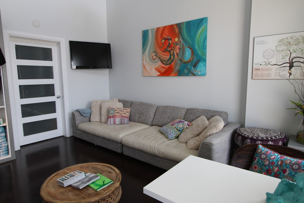 Modo Yoga | Square One | 4175 Confederation Pkwy #5, Mississauga, ON L5B 0H1, Canada | Phone: (905) 232-0165