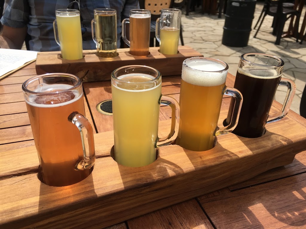 La Confrérie microbrasserie | 4385 Terrasse des Chênes, Saint-Antoine-de-Tilly, QC G0S 2C0, Canada | Phone: (581) 982-8484
