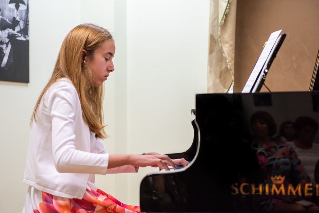 Upbeat Piano Studio Inc - Piano, Singing & Instrument Lessons To | 670 Eglinton Ave E, East York, ON M4G 2K4, Canada | Phone: (647) 345-6750