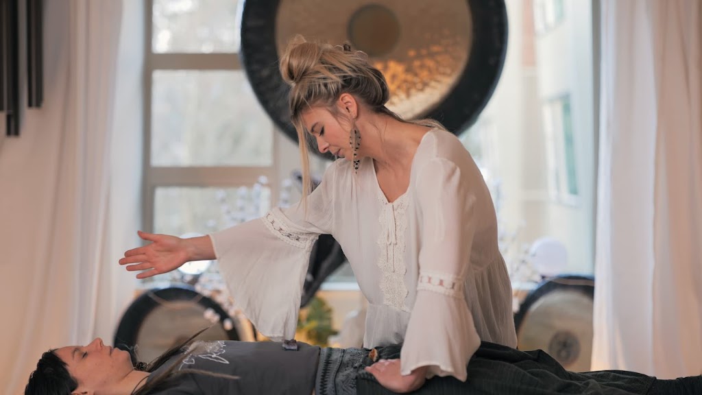 Ode To Birth | 1920 Pitt River Rd, Port Coquitlam, BC V3C 1R3, Canada | Phone: (604) 339-5139