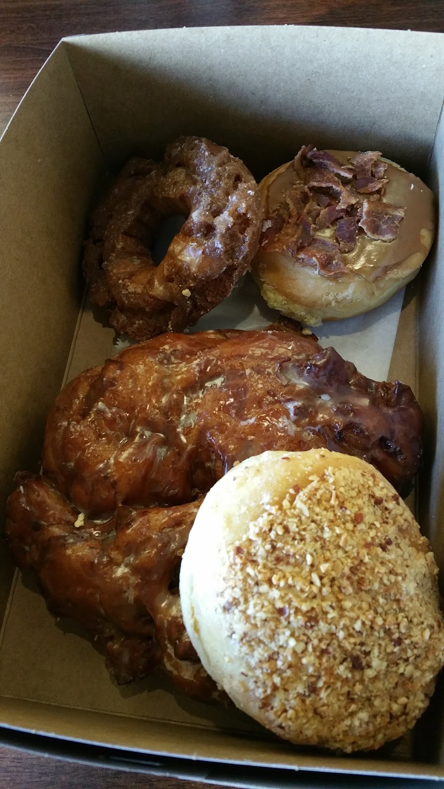 Donut Kraze | 406 Dingens St, Buffalo, NY 14206, USA | Phone: (716) 824-4527