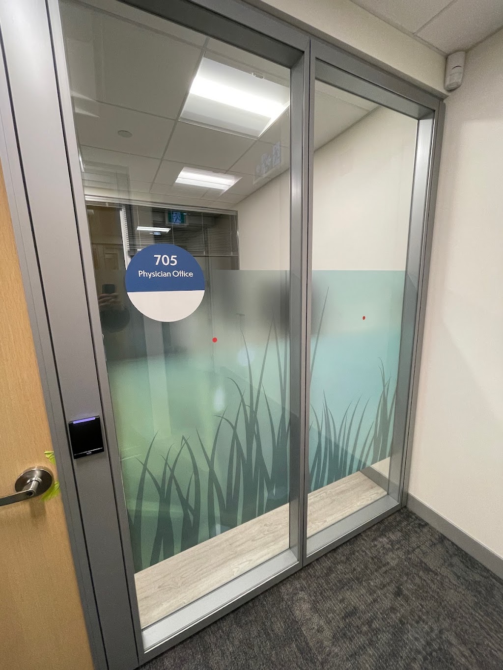 Empire Graphic Installers | 15 Holtby St, Coquitlam, BC V3B 0E5, Canada | Phone: (604) 790-3437