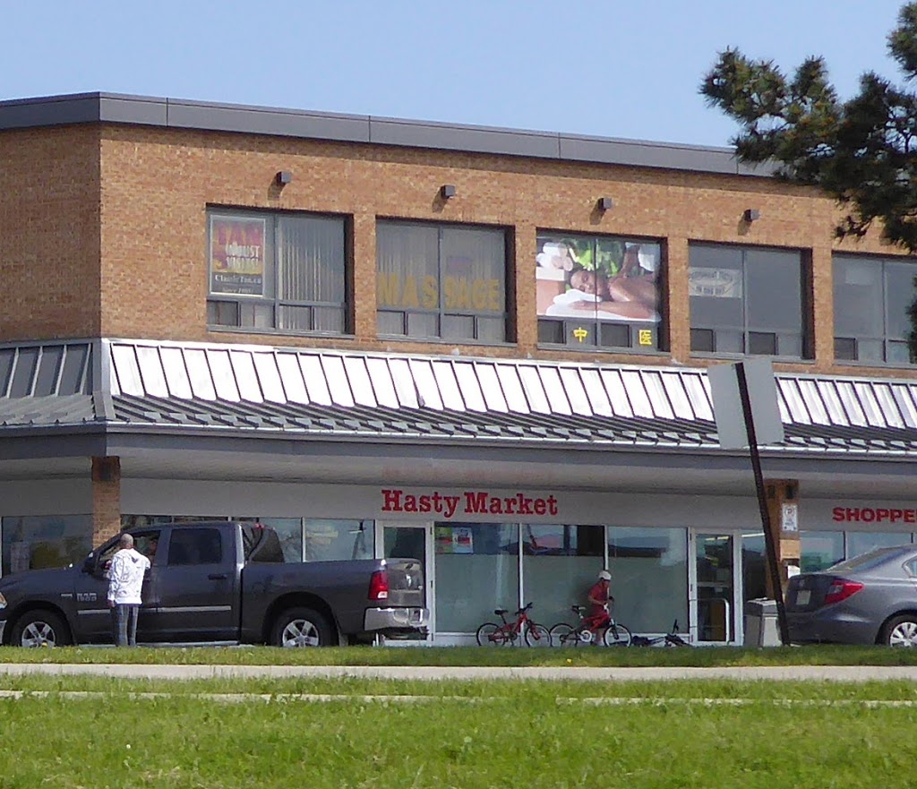 Lloyd Manor Health Clinic | 201 Lloyd Manor Rd Unit 204, Etobicoke, ON M9B 6H6, Canada | Phone: (647) 495-6688