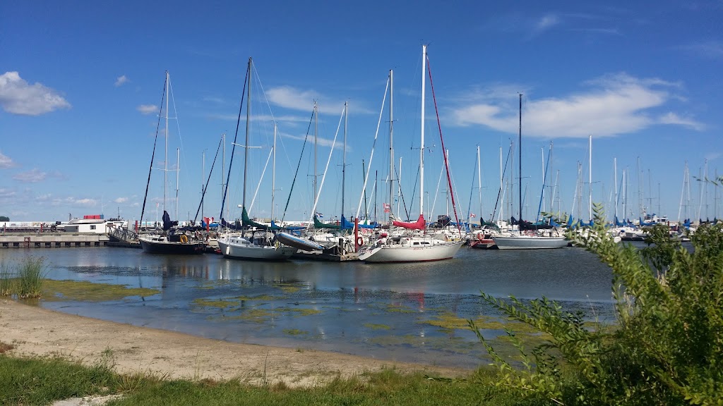 Gimli Yacht Club | 95 1 Ave, Gimli, MB R0C 1B0, Canada | Phone: (204) 642-5961