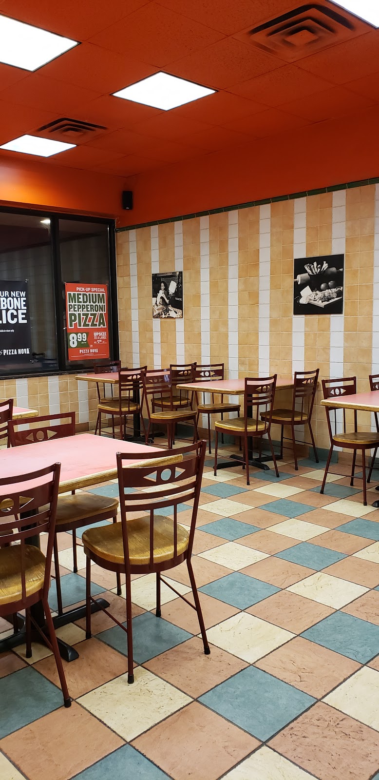 Pizza Nova | 400 Steeles Ave E, Brampton, ON L6W 3R2, Canada | Phone: (416) 439-0000