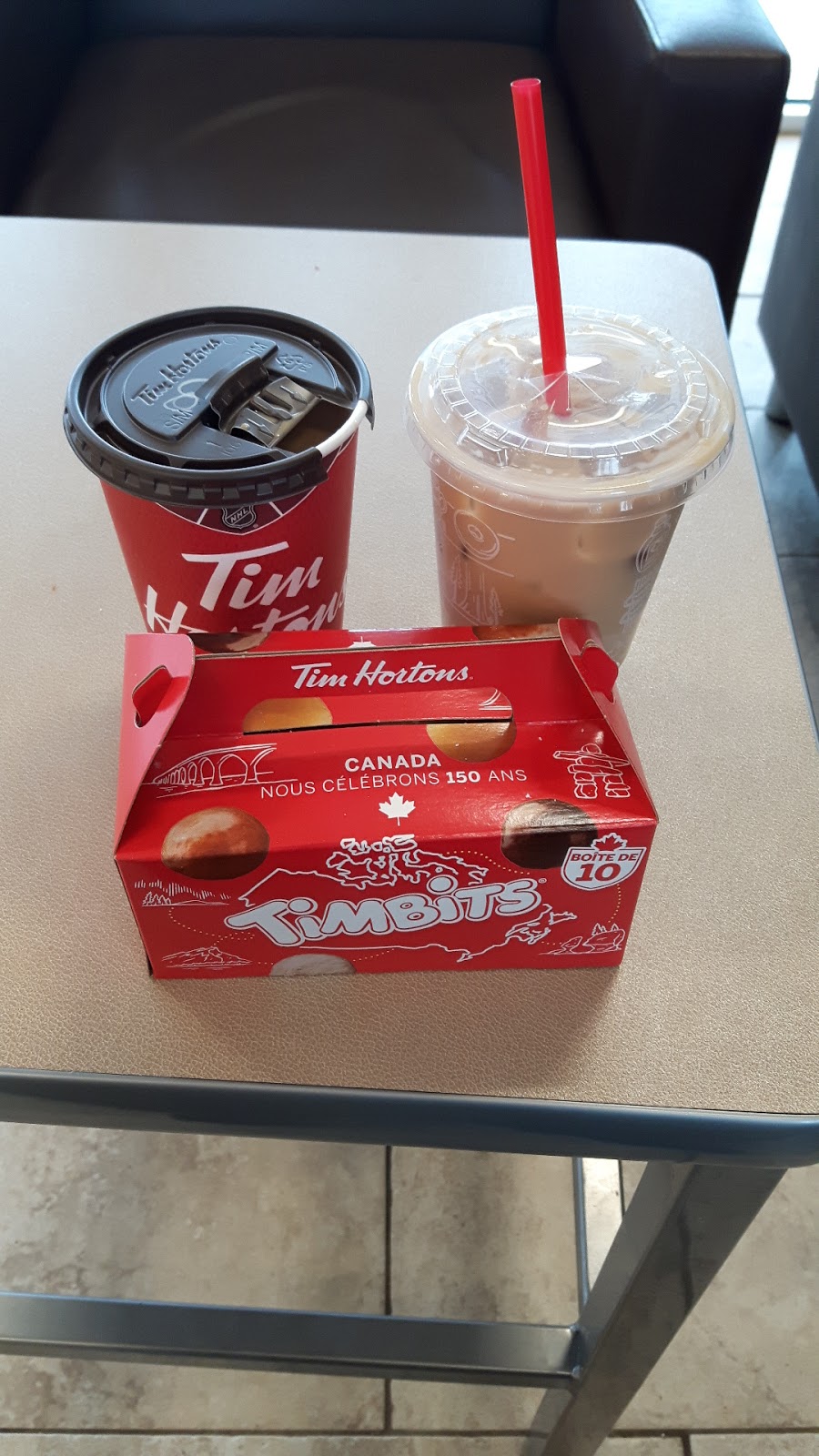 Tim Hortons | 88 Broadway Ave, Russell, ON K4R 1A1, Canada | Phone: (613) 445-3434