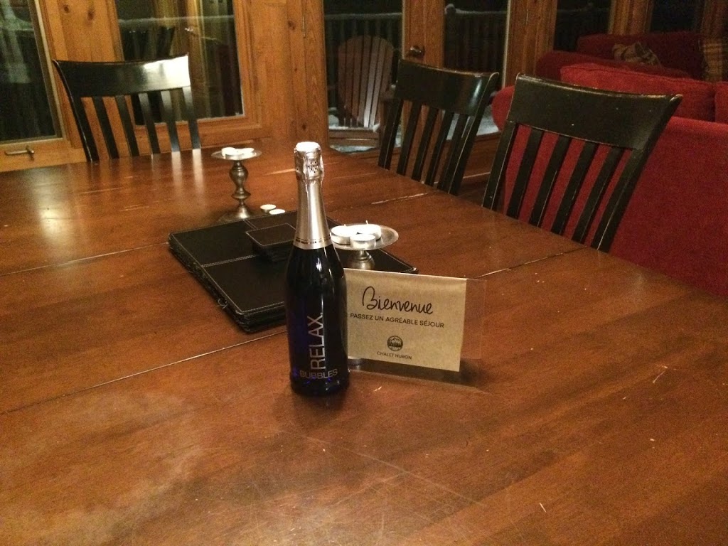 Chalet Huron | 520 Chemin des Pionniers, Labelle, QC J0T 1H0, Canada | Phone: (514) 545-4388