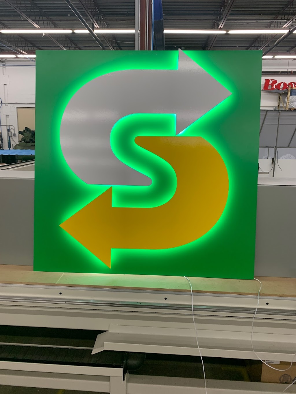 Meteor signs | 2736 Dingman Dr, London, ON N6N 1G4, Canada | Phone: (905) 936-5454