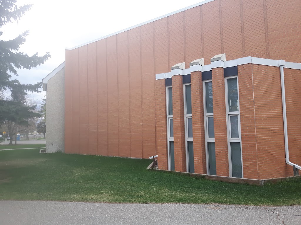 St Gerards Church | 8944 Elbow Dr SW, Calgary, AB T2V 1L2, Canada | Phone: (403) 253-2251