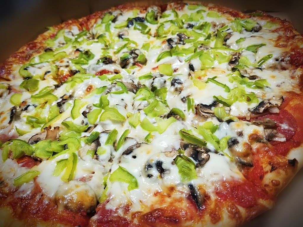 Little Town Pizza | 9734 Chemainus Rd, Chemainus, BC V0R 1K0, Canada | Phone: (250) 324-2242