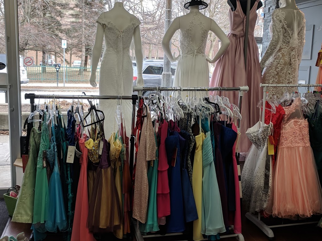 Lucys Boutique and Alterations | 276 Kerr St, Oakville, ON L6K 3B3, Canada | Phone: (905) 842-9436