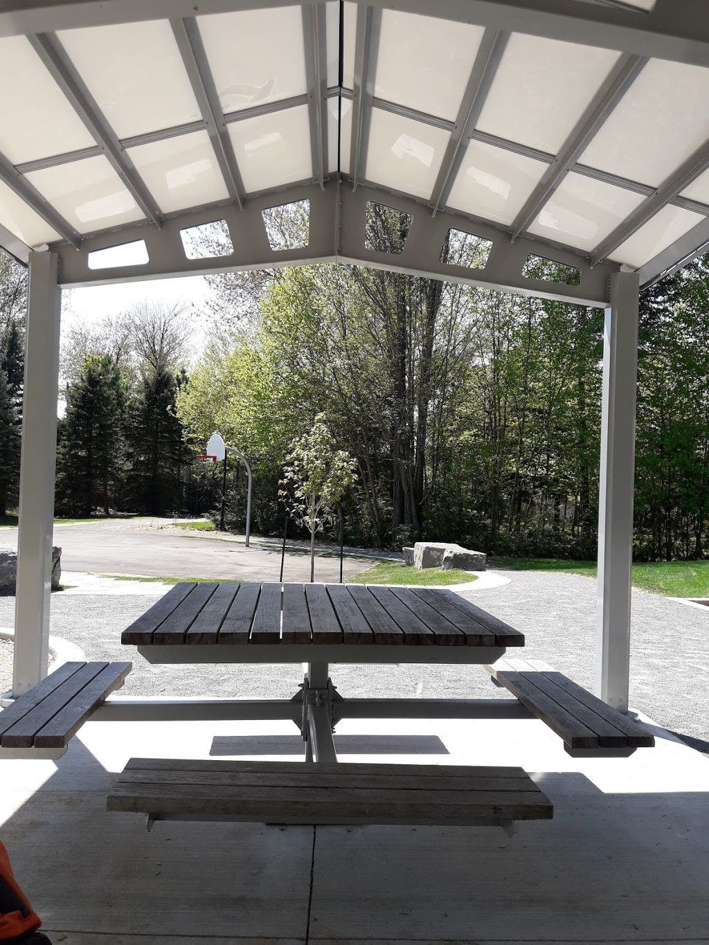 Parc Amos | 207 Rue de la Renaissance, Blainville, QC J7B 1S7, Canada