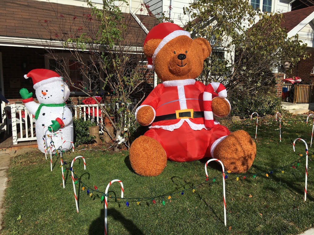 Andisheh Daycare | 528 Strathmore Blvd, Toronto, ON M4C 1P1, Canada | Phone: (647) 970-4559