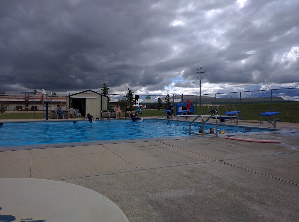 Splash Pool Aquatic Centre | point of interest | 940 James Ave, Beausejour, MB R0E 0C0, Canada | 2042681672 OR +1 204-268-1672
